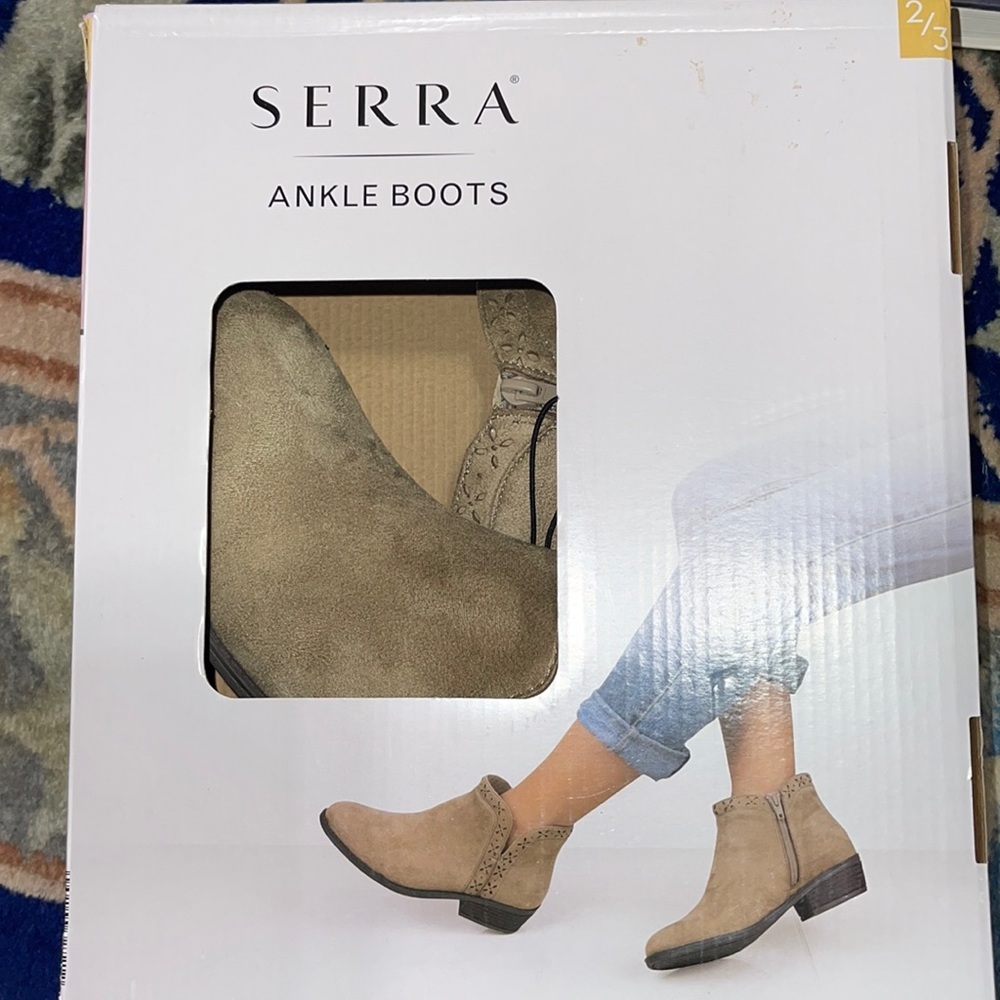 Serra Ankle Boots faux Suede Pull on Size 2/3 (Little Girl)